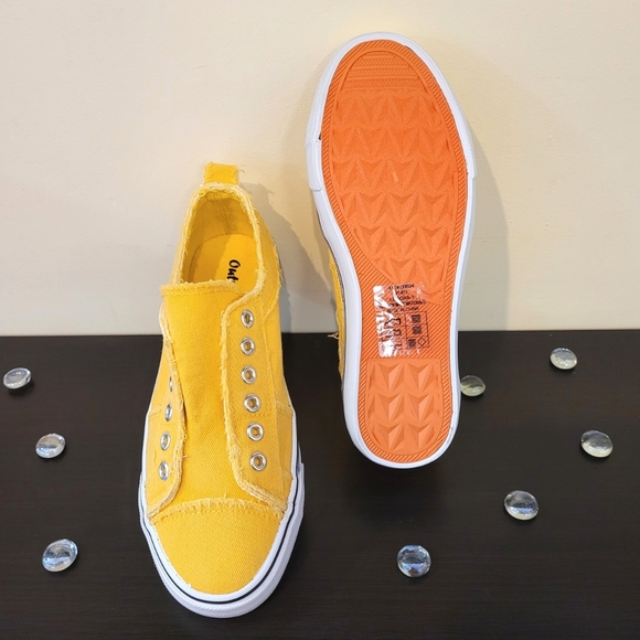 Outwoods Yellow Slip Tennis Shoes - Picture 3 of 4